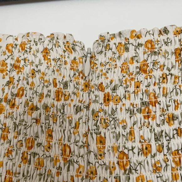 Reformation Michaela Floral Babydoll Dress size 6 NWOT - Picture 4 of 10